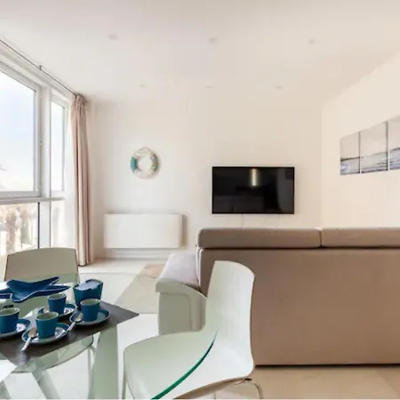Mistral House *