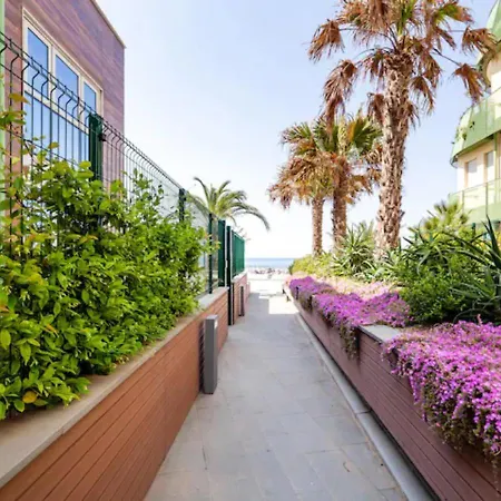 Mistral House Apartment